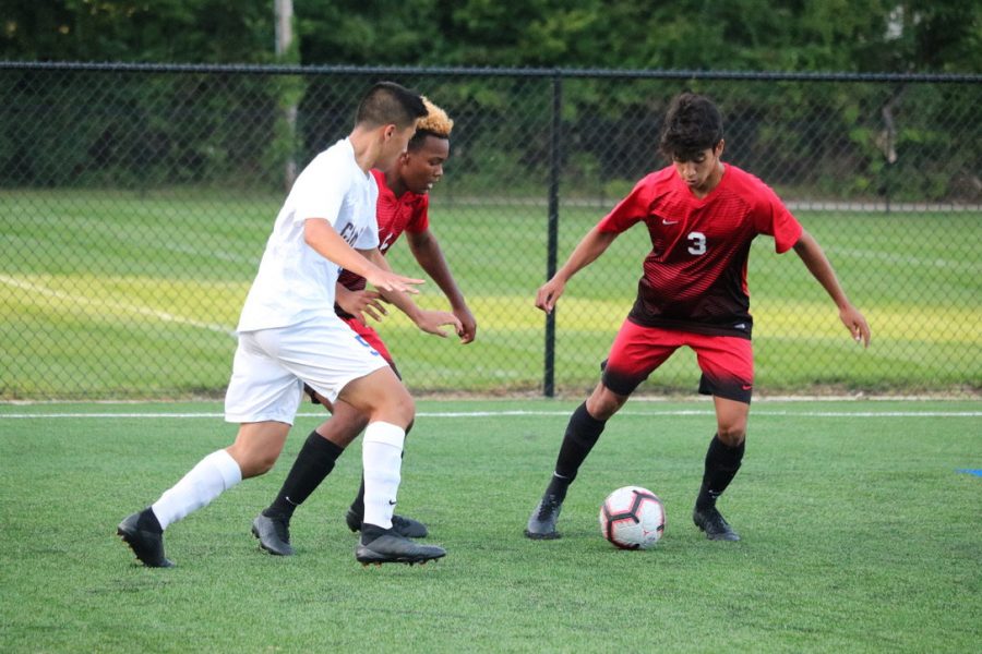 Boys soccer team hopes to learn from 2-2 tie to MIC rival Pike