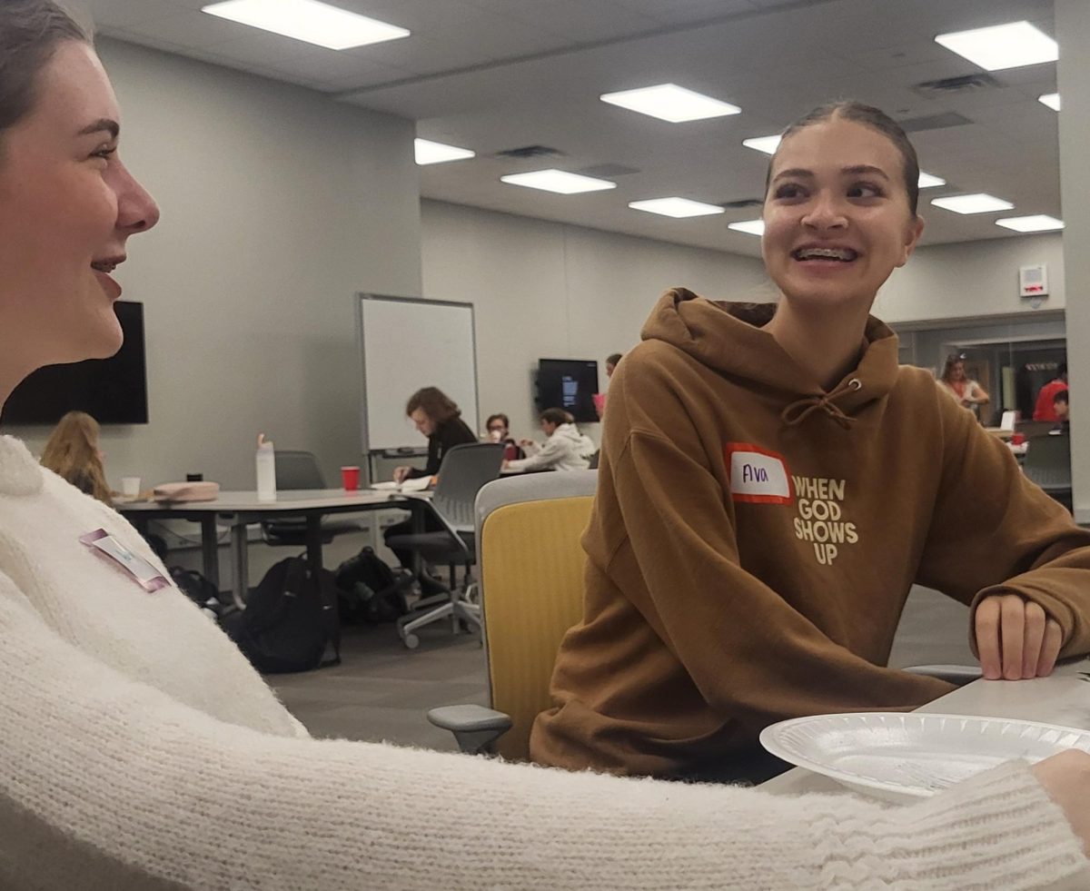 Bible Club hosts a Friendsgiving before school to share religion over breakfast. Sophomore Ava Faulkner joined Bible Club to further her faith. “I love gathering with my friends and just taking the time to fellowship and have fun,” Faulkner said.