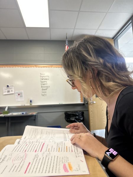 Junior Hallie Bennett reads about the Harlem Reinaissance. Bennett explains the importance of learning about this time period in America. “This is a very important time period in America and we can all learn something from it,” Bennett continues, “I think this is a very important topic that is covered.” 