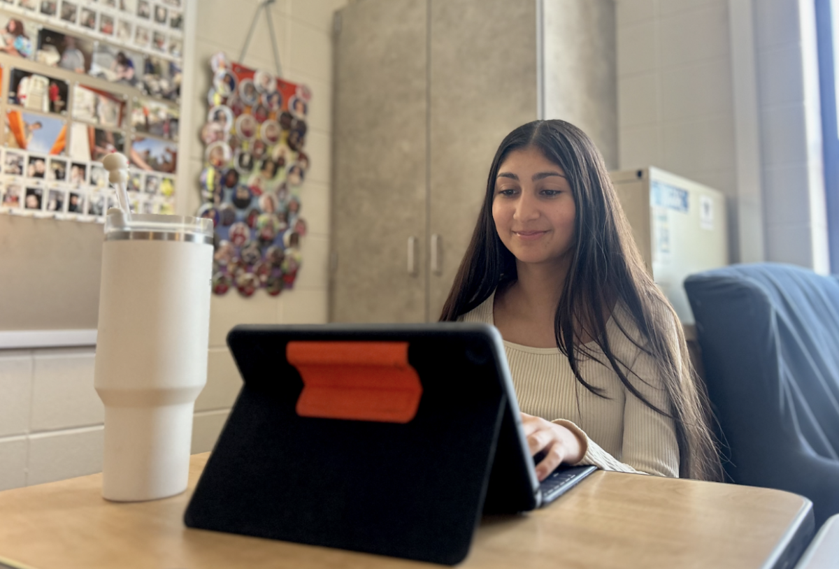 Senior Maddie Guajardo works on her Common Application during her 4th period study hall.
